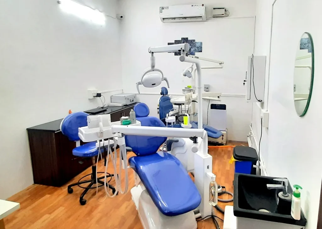 Dental Hospital in Veerapandi Pirivu